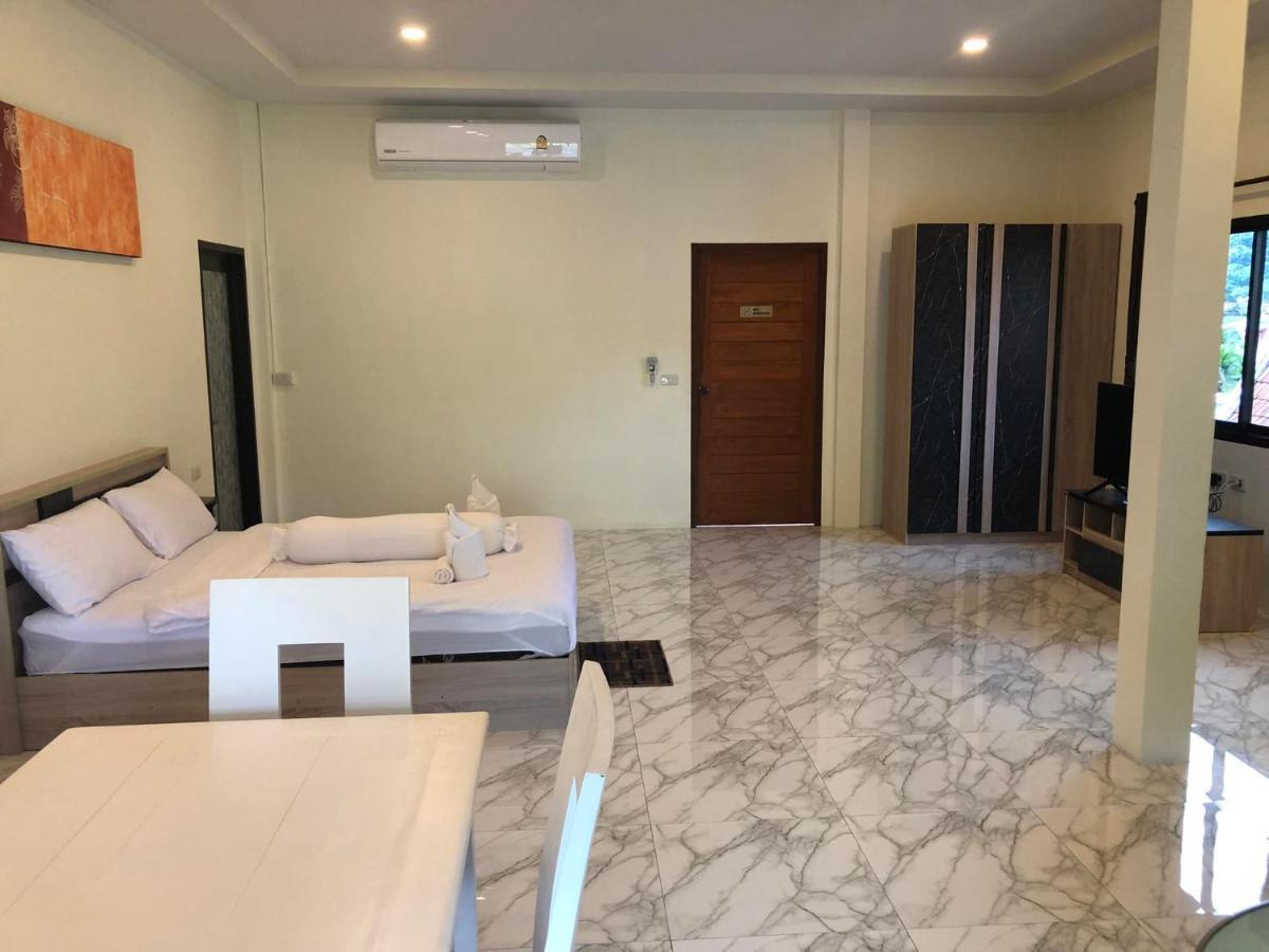 M&N Guesthouse Kata Ngoại thất bức ảnh