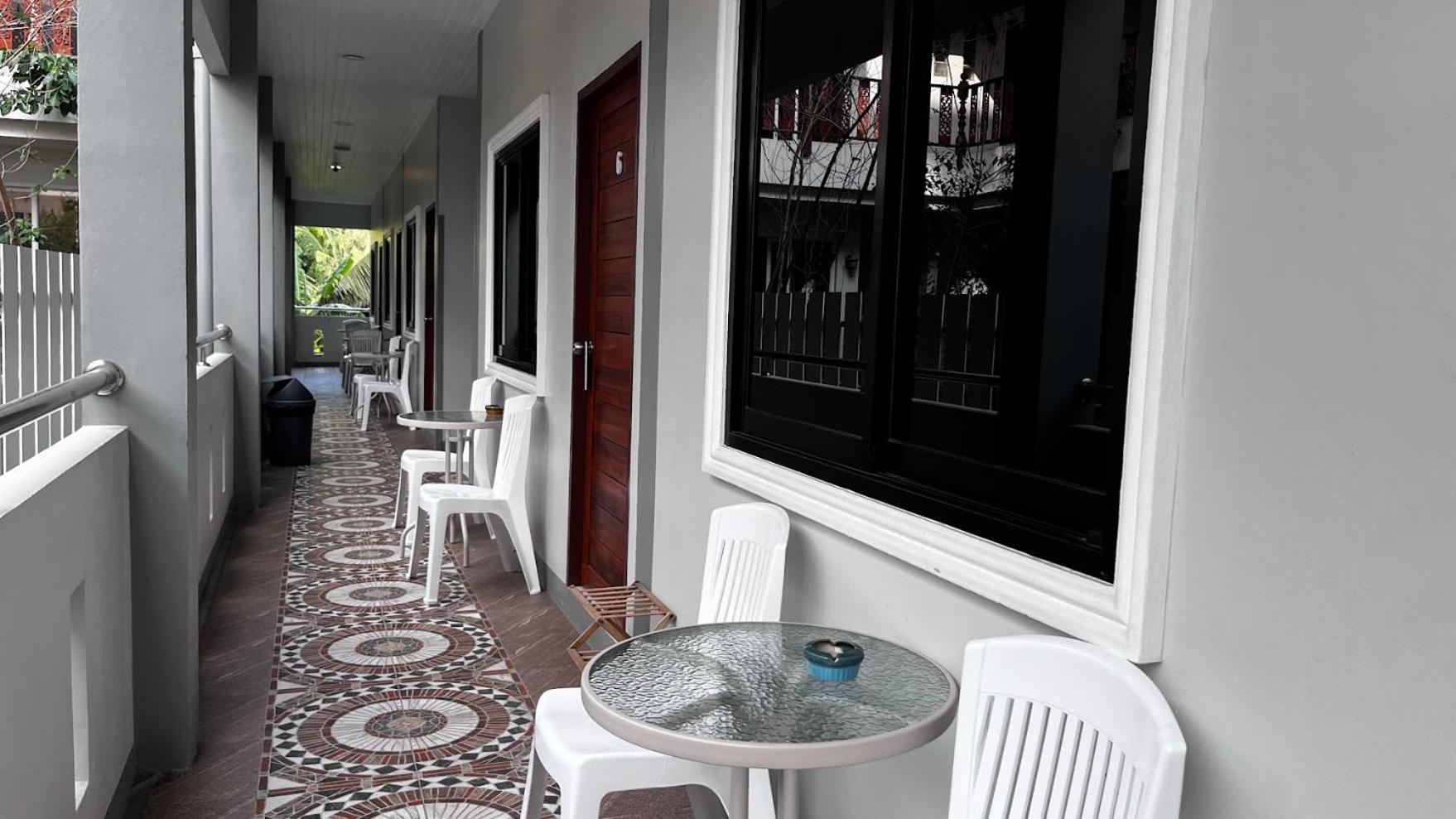 M&N Guesthouse Kata Ngoại thất bức ảnh