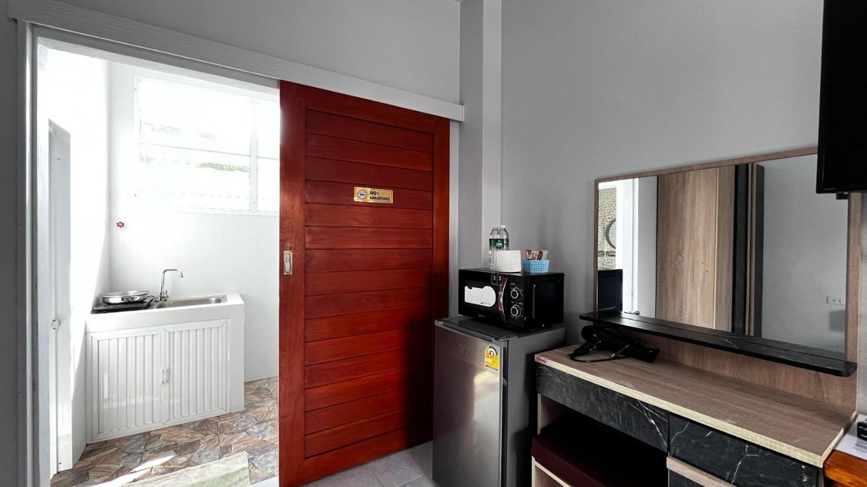 M&N Guesthouse Kata Ngoại thất bức ảnh