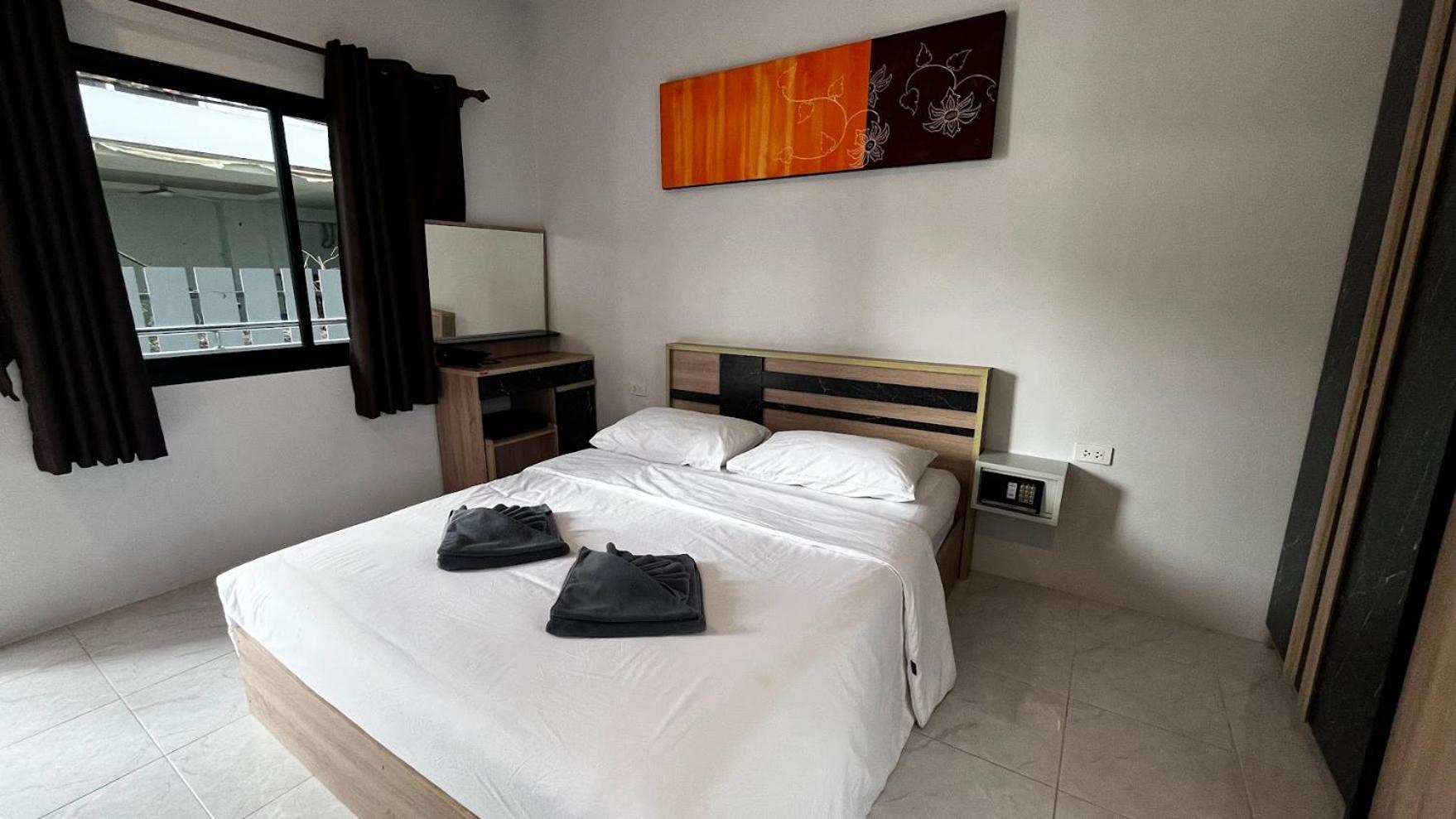 M&N Guesthouse Kata Ngoại thất bức ảnh
